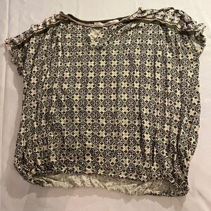 Max Studios:  Blouse — elastic at bottom - Size Medium